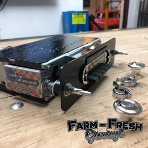 1947 - 1953 Chevrolet Truck Radio - 230